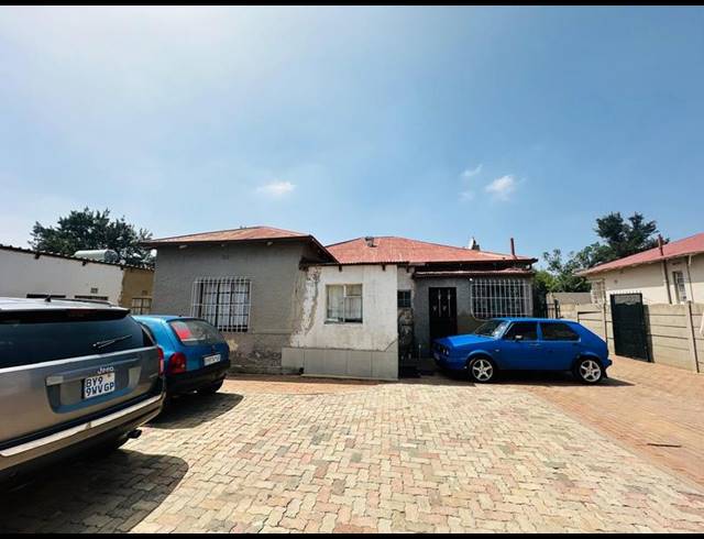 9 BEDROOM HOUSE FOR SALE IN DELVILLE